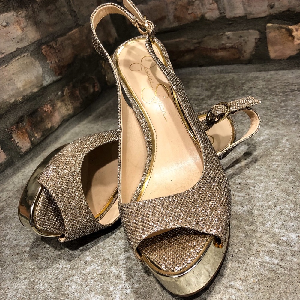 Jessica Simpson Platform Pumps